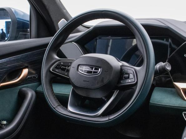 Geely Monjaro I с пробегом 2023 года, цена 2 950 000 рублей, 51314 км, внедорожник, Автокод Объявления
