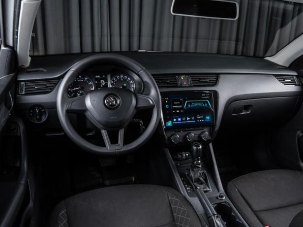 Skoda Octavia III (A7) Рестайлинг с пробегом 2018 года, цена 1 700 000 рублей, 87194 км, лифтбек, Автокод Объявления
