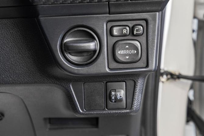 Toyota Corolla XI (E160 E170 E180) с пробегом 2013 года, цена 1 279 000 рублей, 141200 км, универсал, Автокод Объявления