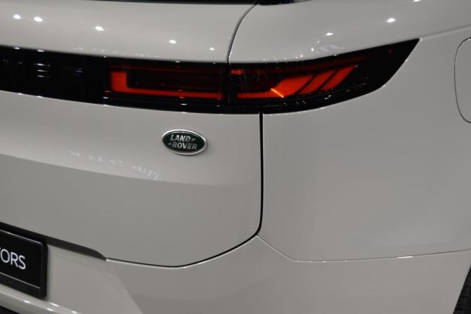 Land Rover Range Rover Sport III с пробегом 2023 года, цена 17 990 000 рублей, 28121 км, внедорожник, Автокод Объявления