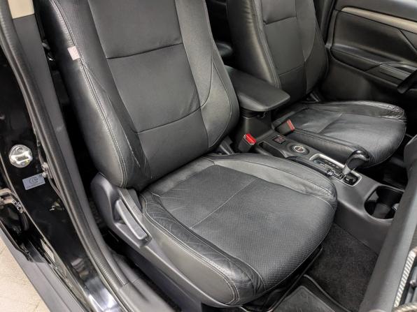 Mitsubishi Outlander III Рестайлинг с пробегом 2014 года, цена 1 525 000 рублей, 142103 км, внедорожник, Автокод Объявления