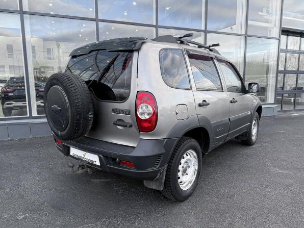 Chevrolet Niva I Рестайлинг с пробегом 2015 года, цена 590 000 рублей, 228740 км, внедорожник, Автокод Объявления