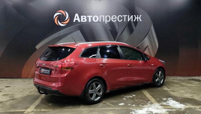 Kia Ceed II с пробегом 2012 года, цена 820 000 рублей, 202445 км, универсал, Автокод Объявления