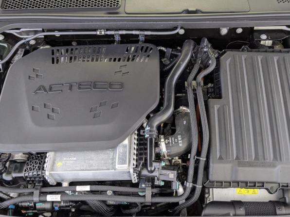 Exeed Exlantix ES с пробегом 2025 года, цена 4 550 000 рублей, 14808 км, седан, Автокод Объявления