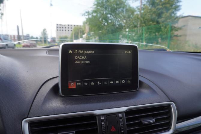 Mazda 3 III (BM) с пробегом 2014 года, цена 1 130 000 рублей, 137126 км, седан, Автокод Объявления