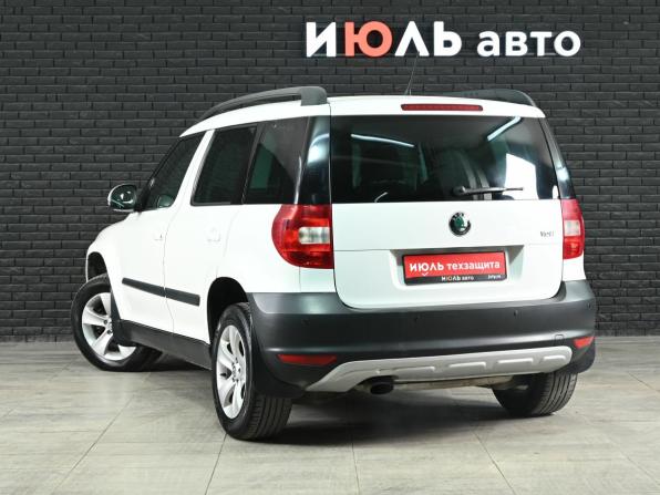 Skoda Yeti I с пробегом 2012 года, цена 750 000 рублей, 228708 км, внедорожник, Автокод Объявления