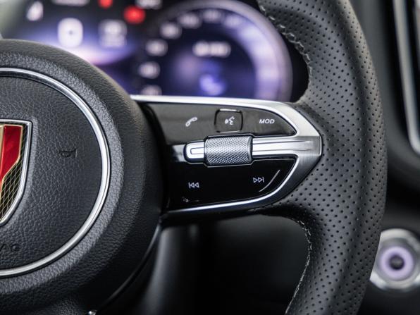 Hongqi HS3 с пробегом 2025 года, цена 3 130 000 рублей, 8 км, внедорожник, Автокод Объявления