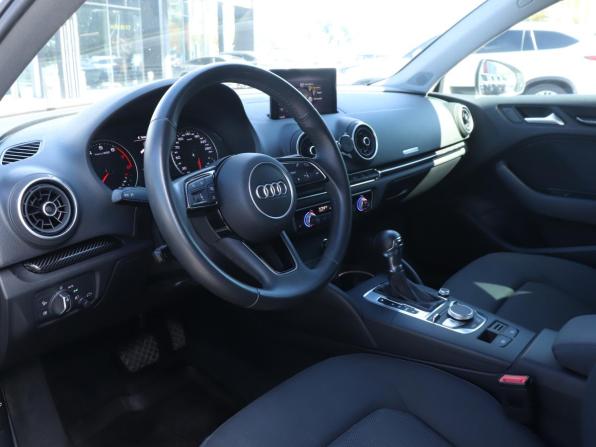 Audi A3 III (8V) Рестайлинг с пробегом 2019 года, цена 1 900 000 рублей, 64007 км, седан, Автокод Объявления