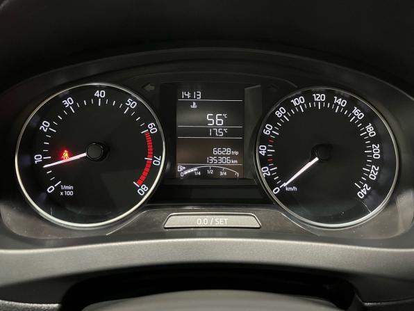 Skoda Rapid I с пробегом 2016 года, цена 1 274 000 рублей, 135306 км, лифтбек, Автокод Объявления