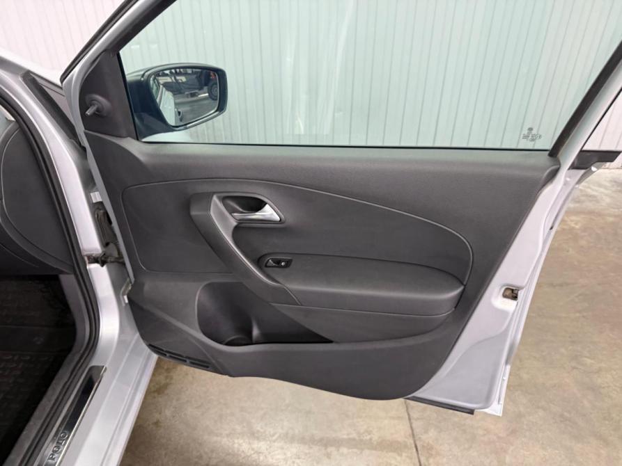 Volkswagen Polo V Краснодар  - изображение 19