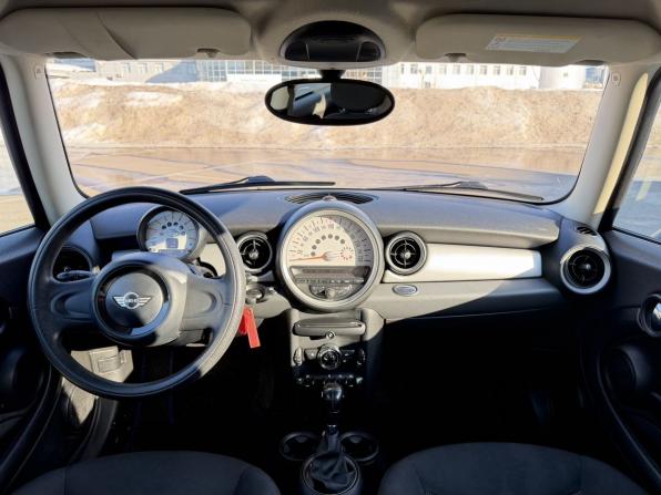 Mini Hatch II (R56) Рестайлинг с пробегом 2011 года, цена 965 000 рублей, 129350 км, хэтчбек, Автокод Объявления