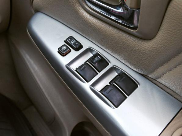 Toyota Fortuner I с пробегом 2005 года, цена 1 749 000 рублей, 163881 км, внедорожник, Автокод Объявления