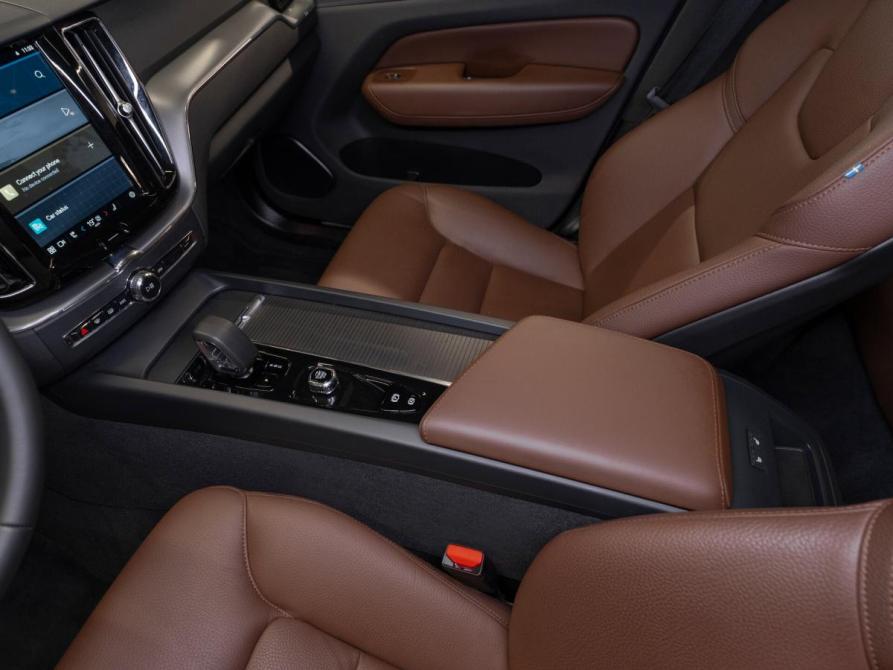 Volvo XC60 II Рестайлинг Москва  - изображение 18