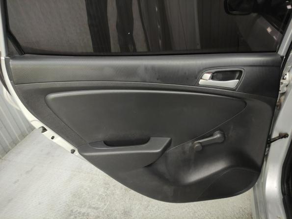 Hyundai Solaris I с пробегом 2013 года, цена 640 000 рублей, 151000 км, седан, Автокод Объявления