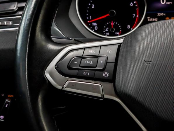 Volkswagen Tiguan II с пробегом 2021 года, цена 2 205 000 рублей, 145075 км, внедорожник, Автокод Объявления