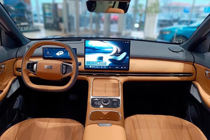 Новый Geely EX5 EM-i 2026 года, цена 3 924 990 рублей, внедорожник, Автокод Объявления