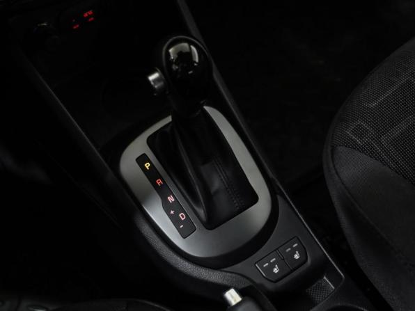 Kia Rio III Рестайлинг с пробегом 2017 года, цена 998 000 рублей, 233855 км, хэтчбек, Автокод Объявления