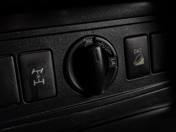Toyota Land Cruiser Prado 150 Series Рестайлинг 1 с пробегом 2015 года, цена 3 049 000 рублей, 430023 км, внедорожник, Автокод Объявления