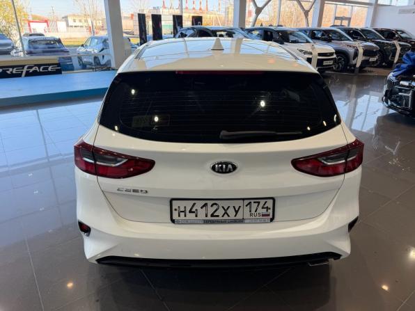 Kia Ceed III с пробегом 2019 года, цена 1 545 000 рублей, 187000 км, хэтчбек, Автокод Объявления