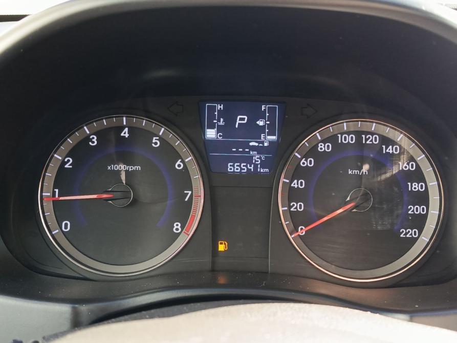 Hyundai Solaris I Рестайлинг Набережные Челны  - изображение 16