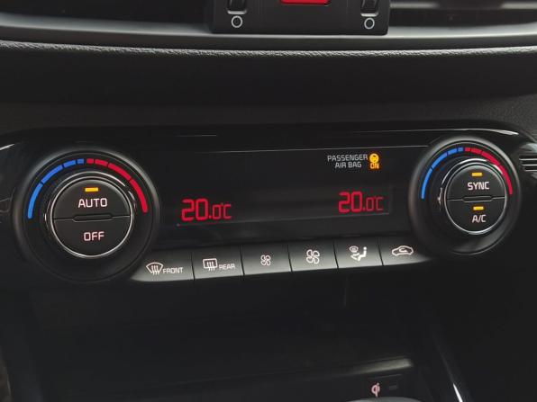 Kia Cerato IV Рестайлинг с пробегом 2021 года, цена 2 349 000 рублей, 79756 км, седан, Автокод Объявления
