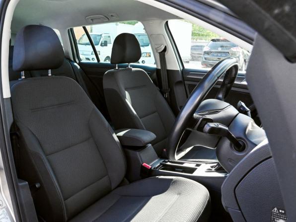 Volkswagen Golf VII Рестайлинг с пробегом 2018 года, цена 1 169 000 рублей, 92414 км, универсал, Автокод Объявления