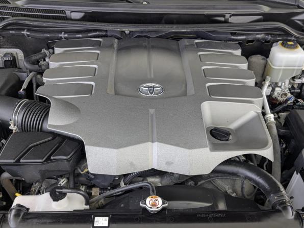 Toyota Land Cruiser 200 Series Рестайлинг 2 с пробегом 2020 года, цена 8 350 000 рублей, 131306 км, внедорожник, Автокод Объявления
