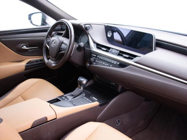 Lexus ES VII с пробегом 2020 года, цена 3 505 000 рублей, 82058 км, седан, Автокод Объявления