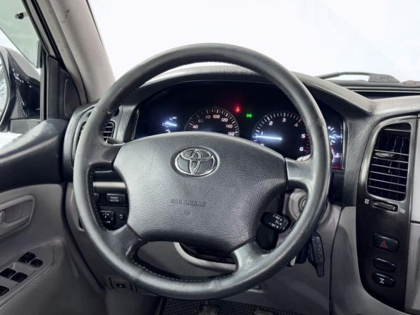 Toyota Land Cruiser 100 Series Рестайлинг 2 с пробегом 2006 года, цена 2 230 000 рублей, 390561 км, внедорожник, Автокод Объявления