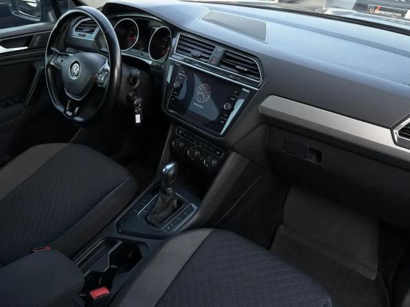 Volkswagen Tiguan II с пробегом 2019 года, цена 2 388 000 рублей, 133941 км, внедорожник, Автокод Объявления