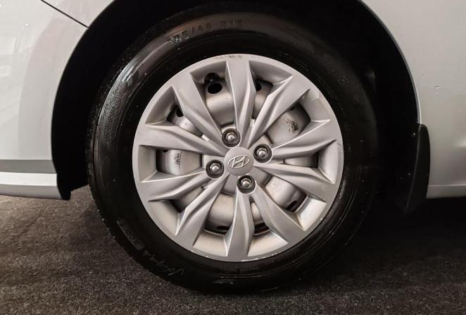 Hyundai Solaris II Рестайлинг с пробегом 2021 года, цена 1 550 000 рублей, 99274 км, седан, Автокод Объявления