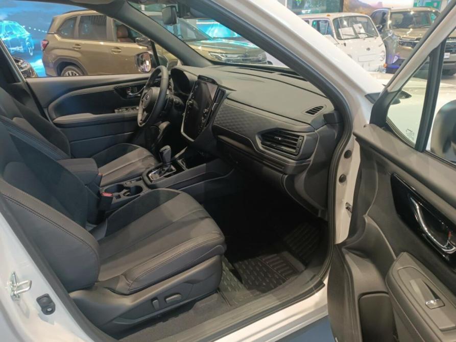 Subaru Forester VI Москва  - изображение 4