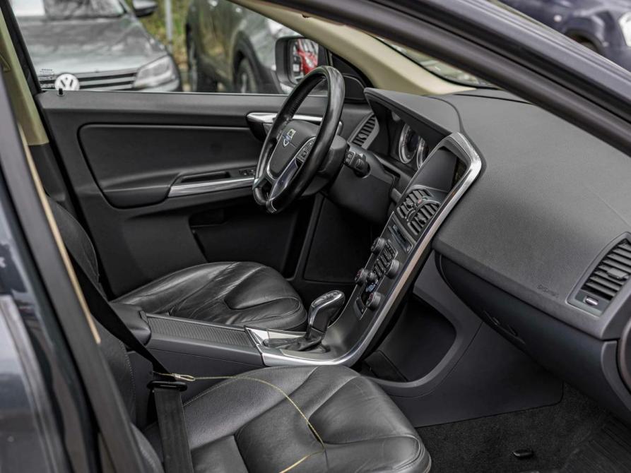 Volvo XC60 I Санкт-Петербург  - изображение 14