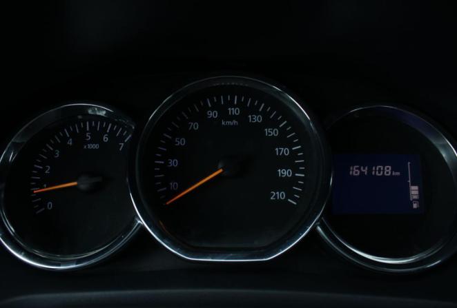 Renault Logan II с пробегом 2015 года, цена 750 000 рублей, 164107 км, универсал, Автокод Объявления