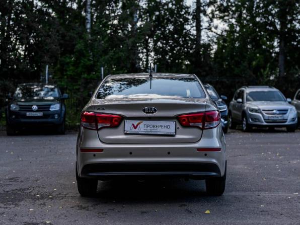 Kia Rio III Рестайлинг с пробегом 2015 года, цена 925 000 рублей, 109310 км, седан, Автокод Объявления