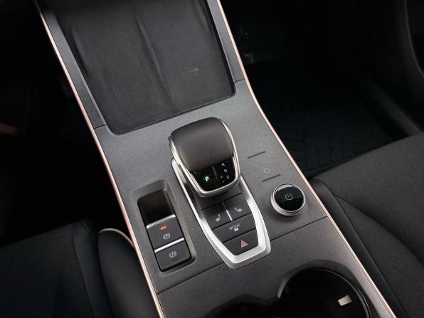 Omoda C5 I с пробегом 2024 года, цена 1 555 000 рублей, 37000 км, внедорожник, Автокод Объявления