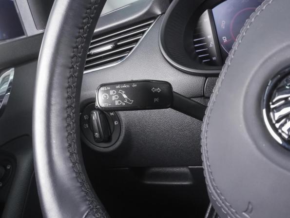 Skoda Octavia III (A7) Рестайлинг с пробегом 2019 года, цена 2 200 000 рублей, 125444 км, лифтбек, Автокод Объявления
