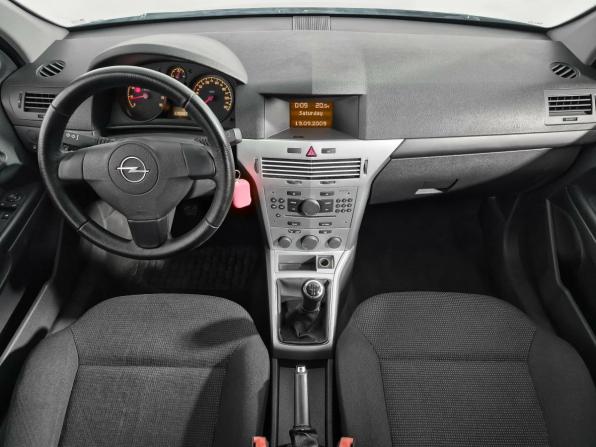 Opel Astra H Рестайлинг с пробегом 2009 года, цена 427 000 рублей, 170803 км, хэтчбек, Автокод Объявления