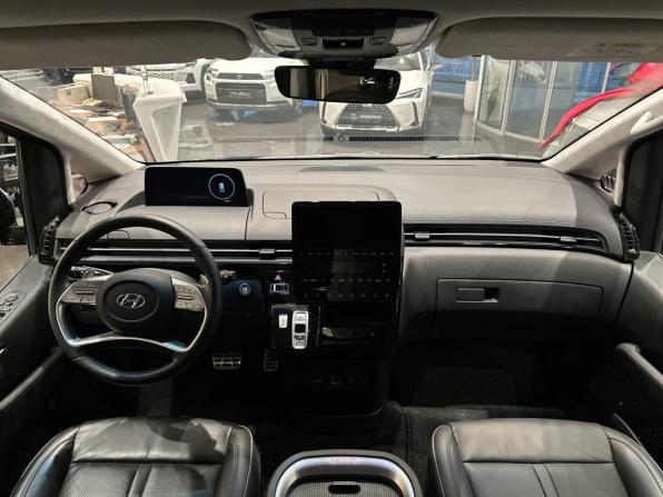 Hyundai Staria I с пробегом 2023 года, цена 6 203 000 рублей, 23608 км, минивэн, Автокод Объявления