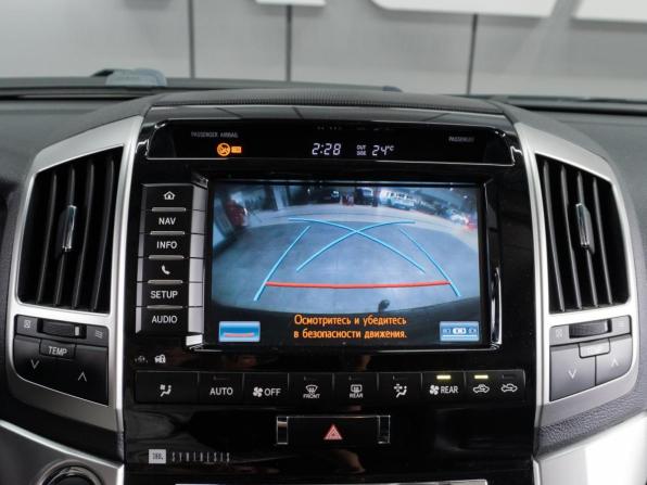 Toyota Land Cruiser 200 Series Рестайлинг 1 с пробегом 2012 года, цена 3 600 000 рублей, 227192 км, внедорожник, Автокод Объявления