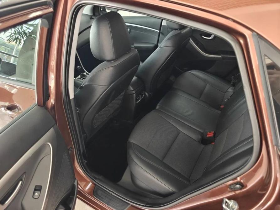 Hyundai i30 II Москва  - изображение 13