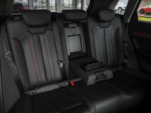 Audi Q5 II (FY) Рестайлинг с пробегом 2021 года, цена 4 549 000 рублей, 48829 км, внедорожник, Автокод Объявления