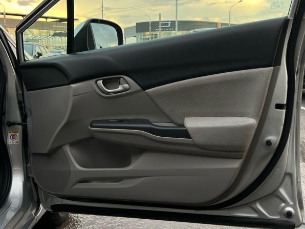 Honda Civic IX Рестайлинг с пробегом 2013 года, цена 1 299 000 рублей, 142466 км, седан, Автокод Объявления