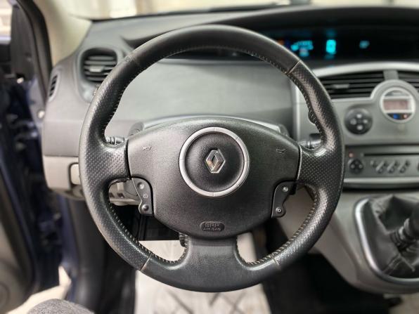Renault Scenic II Рестайлинг с пробегом 2008 года, цена 550 000 рублей, 140039 км, компактвэн, Автокод Объявления