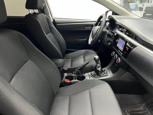 Toyota Corolla XI (E160 E170 E180) с пробегом 2013 года, цена 1 390 000 рублей, 103044 км, седан, Автокод Объявления