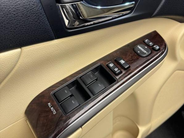 Toyota Camry VII (XV50) Рестайлинг с пробегом 2015 года, цена 2 199 000 рублей, 160215 км, седан, Автокод Объявления