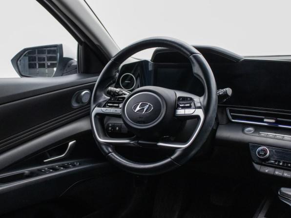 Hyundai Elantra VII (CN7) с пробегом 2021 года, цена 2 120 000 рублей, 82338 км, седан, Автокод Объявления