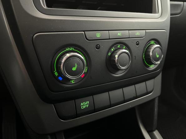 Skoda Yeti I с пробегом 2010 года, цена 720 000 рублей, 163841 км, внедорожник, Автокод Объявления