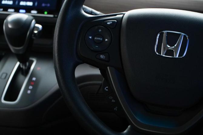 Honda Freed II Рестайлинг с пробегом 2023 года, цена 2 250 055 рублей, 3733 км, компактвэн, Автокод Объявления