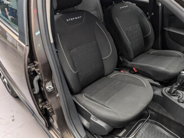 Renault Sandero II Рестайлинг с пробегом 2019 года, цена 1 250 000 рублей, 67669 км, хэтчбек, Автокод Объявления